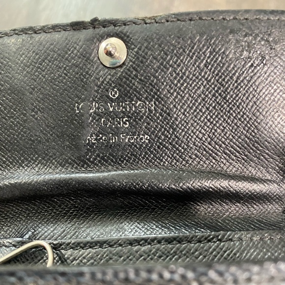 LOUIS VUITTON LV Damier Graphite 6 Key Holder - Picture 7 of 11
